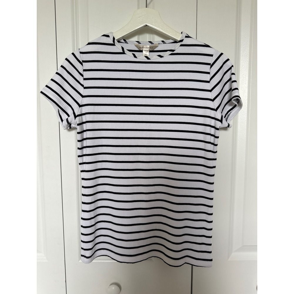 Banana Republic Striped T Shirt Women Sz M Soft Striped Preppy Classic Old Money